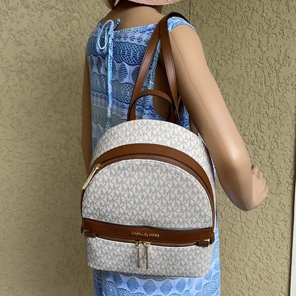 MICHAEL KORS Kenly Medium Backpack Signature Vanilla Bag - Picture 10 of 16